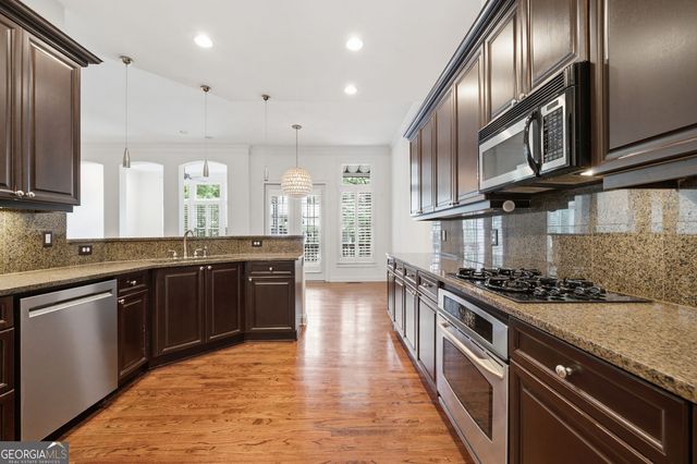 5806 Riverstone Circle 10, Atlanta, GA 30339