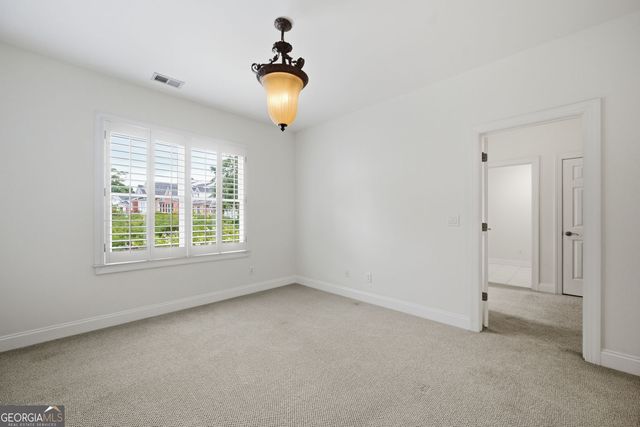 5806 Riverstone Circle 10, Atlanta, GA 30339