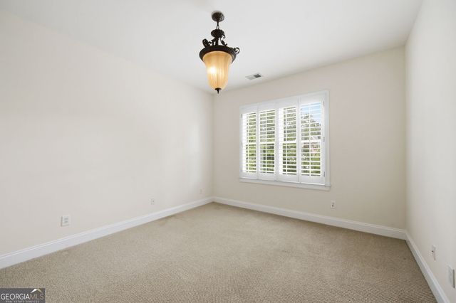 5806 Riverstone Circle 10, Atlanta, GA 30339