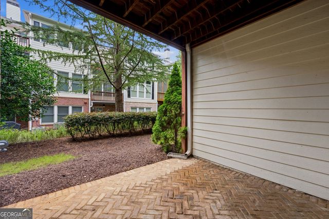 5806 Riverstone Circle 10, Atlanta, GA 30339