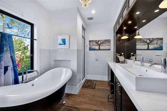 1680 Onaway Dr, Coconut Grove, FL 33133