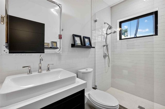 1680 Onaway Dr, Coconut Grove, FL 33133