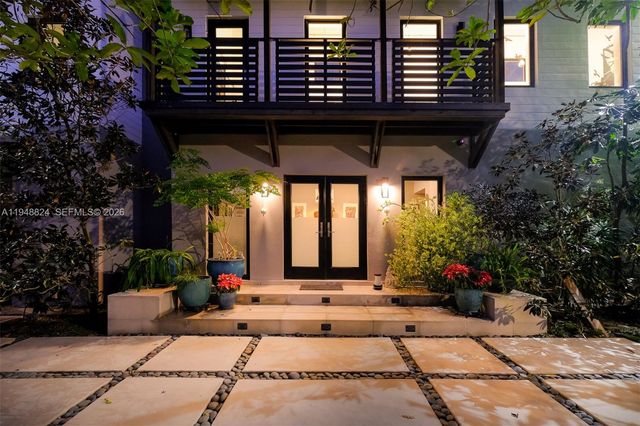 1680 Onaway Dr, Coconut Grove, FL 33133