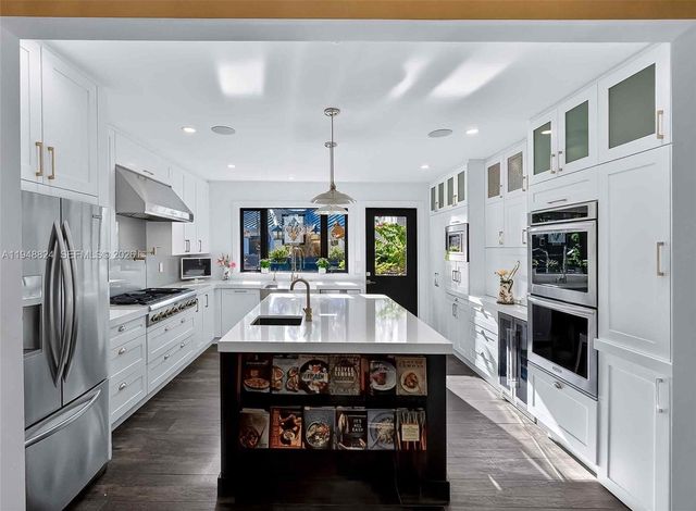 1680 Onaway Dr, Coconut Grove, FL 33133