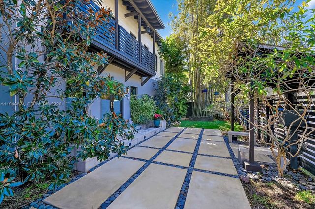 1680 Onaway Dr, Coconut Grove, FL 33133