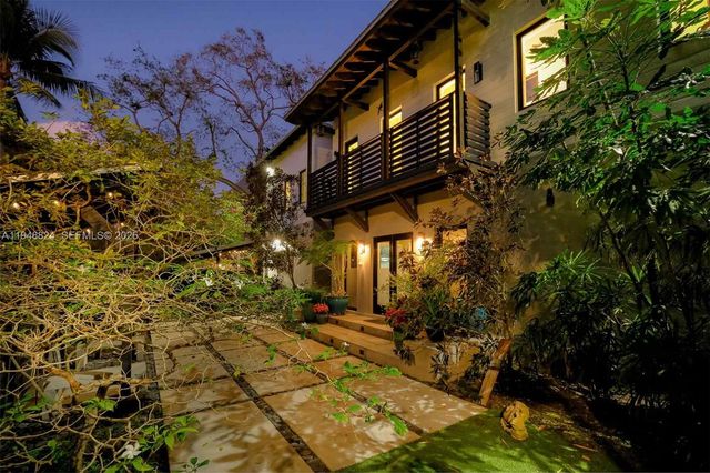 1680 Onaway Dr, Coconut Grove, FL 33133