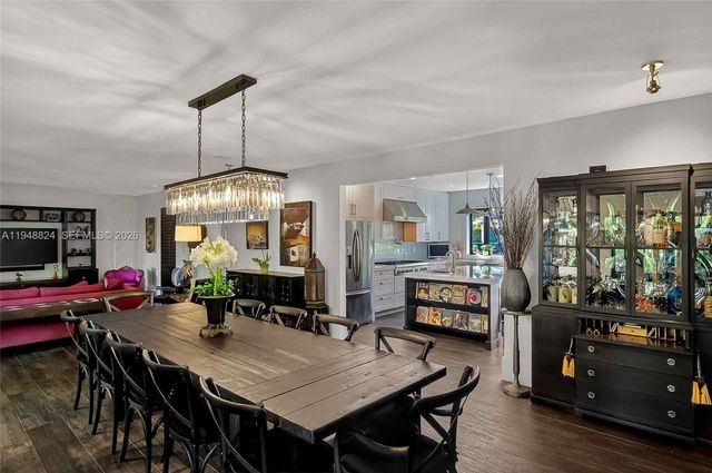 1680 Onaway Dr, Coconut Grove, FL 33133