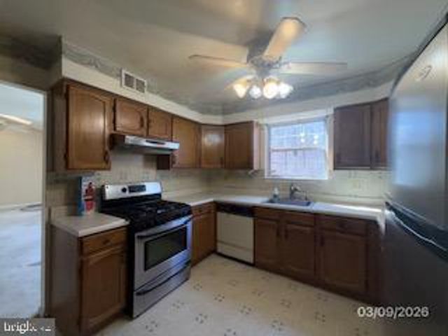 4505 JOHN ST, Suitland, MD 20746