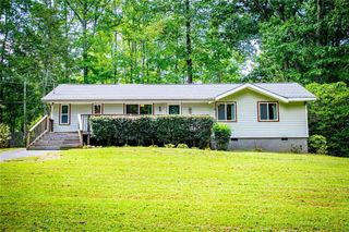 24 White Oak Drive, Carrollton, GA 30116