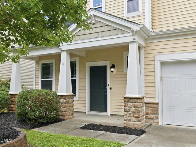 5 White Spruce Court, Durham, NC 27703