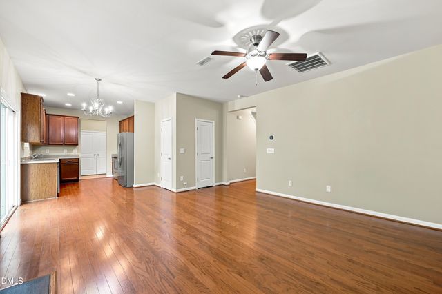 5 White Spruce Court, Durham, NC 27703