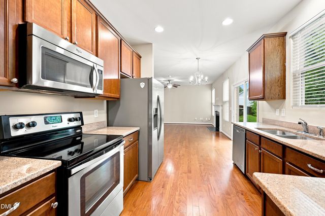 5 White Spruce Court, Durham, NC 27703