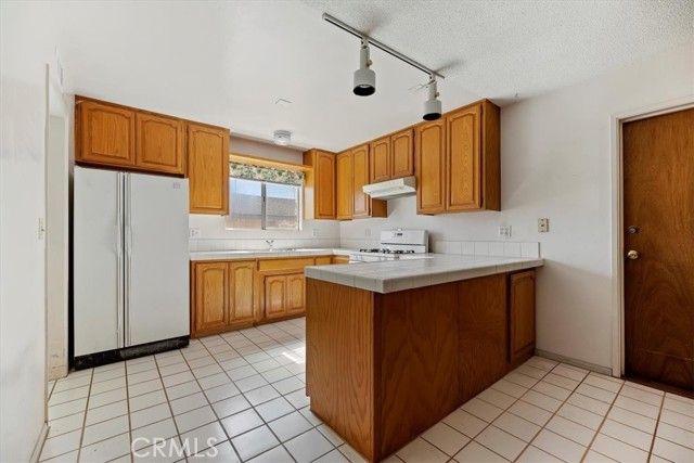 5529 N F, San Bernardino, CA 92407