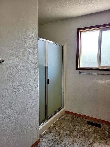 2926 Shasta Drive, Medford, OR 97504