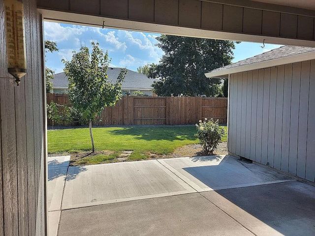 2926 Shasta Drive, Medford, OR 97504