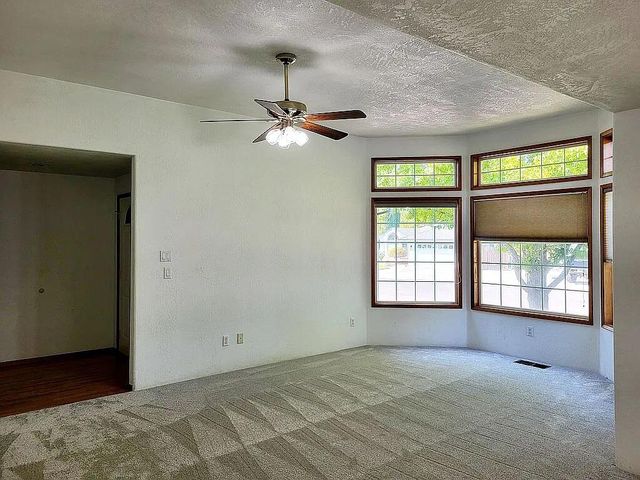 2926 Shasta Drive, Medford, OR 97504