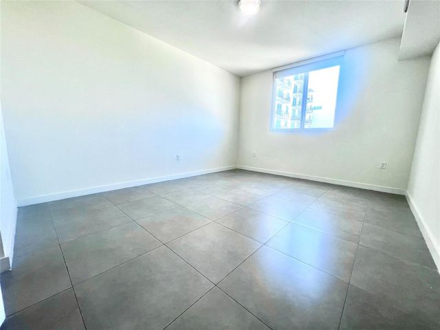 729 NW 2 Street 501, Miami, FL 33128