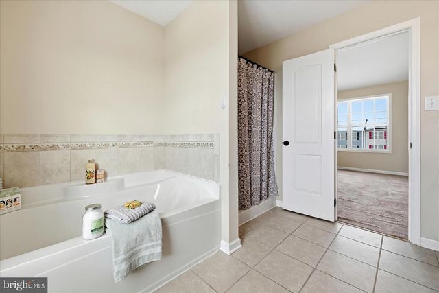 27 BALTIC CT, Inwood, WV 25428