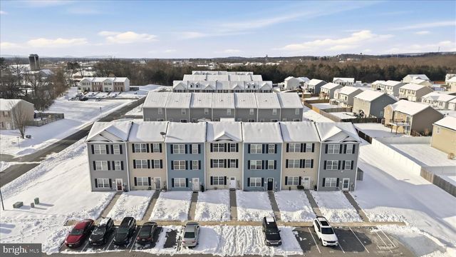 27 BALTIC CT, Inwood, WV 25428