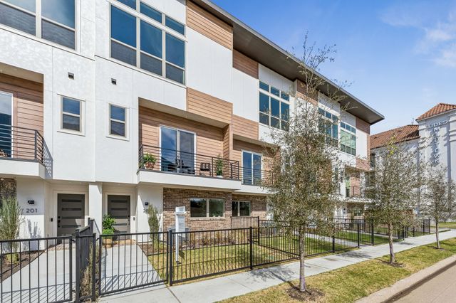 13900 Noel Road 203, Dallas, TX 75240