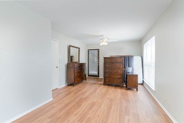 10109 Regal Park Lane 112, Dallas, TX 75230