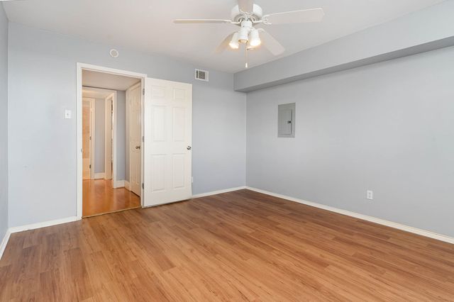 10109 Regal Park Lane 112, Dallas, TX 75230