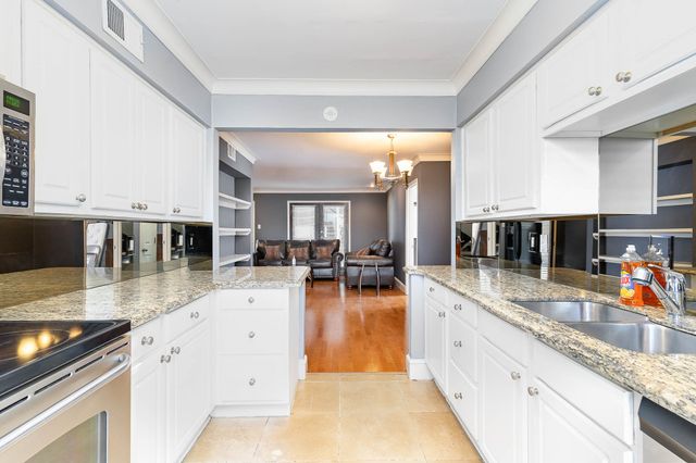10109 Regal Park Lane 112, Dallas, TX 75230