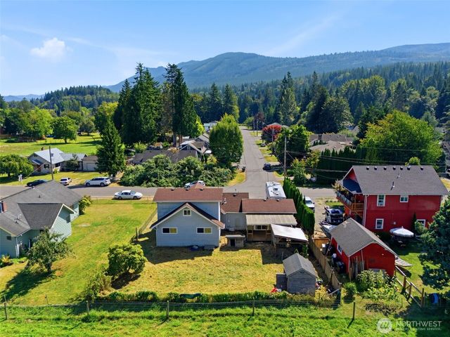 38200 SE 85Th, Snoqualmie, WA 98065
