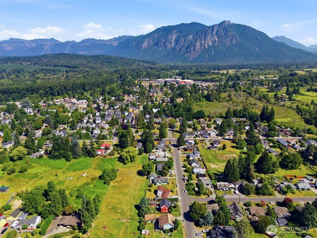 38200 SE 85Th, Snoqualmie, WA 98065