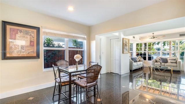 10110 SW 3rd St, Plantation, FL 33324