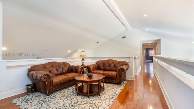 10110 SW 3rd St, Plantation, FL 33324