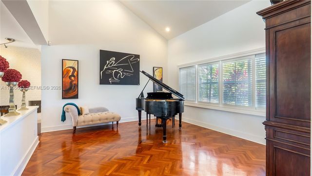 10110 SW 3rd St, Plantation, FL 33324