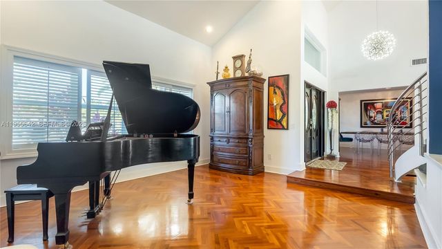 10110 SW 3rd St, Plantation, FL 33324