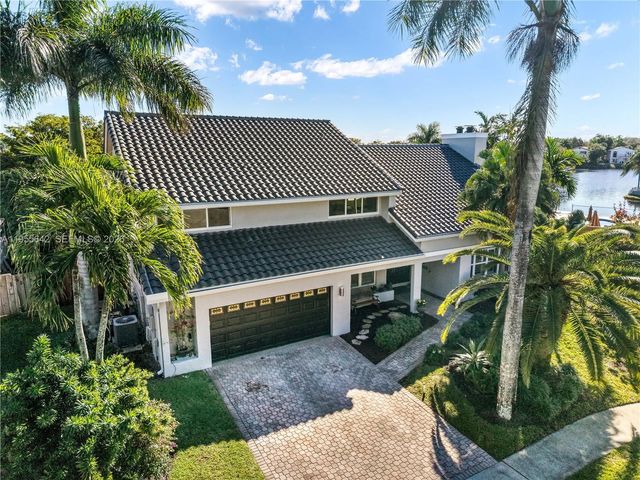 10110 SW 3rd St, Plantation, FL 33324