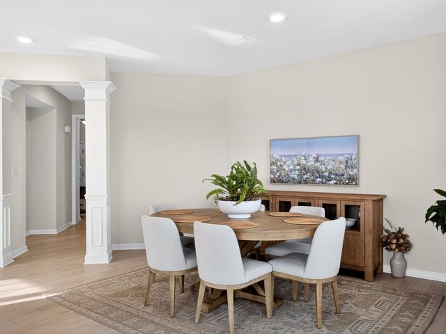 4206 Peters Farm Way 206, Westborough, MA 01581