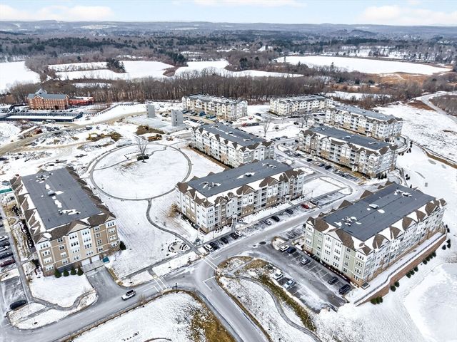 4206 Peters Farm Way 206, Westborough, MA 01581