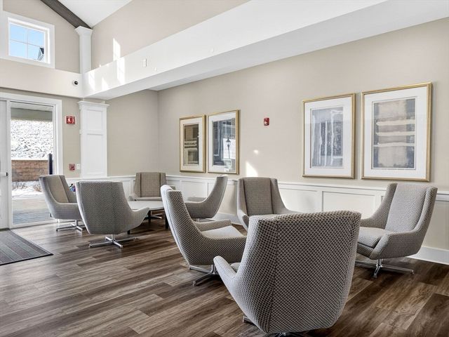 4206 Peters Farm Way 206, Westborough, MA 01581