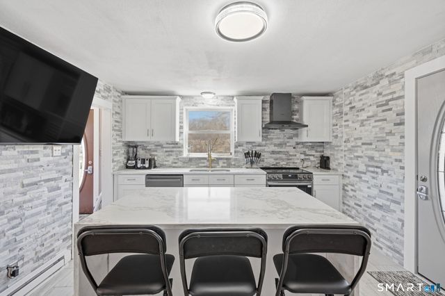 24 Newent Road, Lisbon, CT 06351