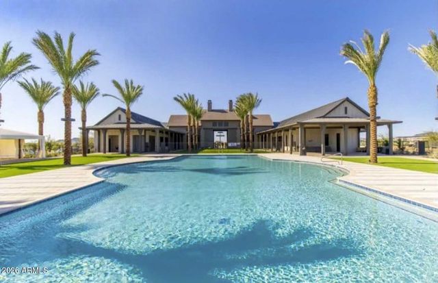 2442 W ROWEL Road, Phoenix, AZ 85085