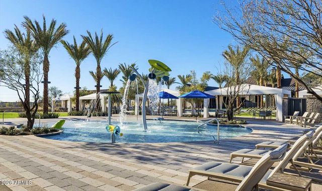 2442 W ROWEL Road, Phoenix, AZ 85085