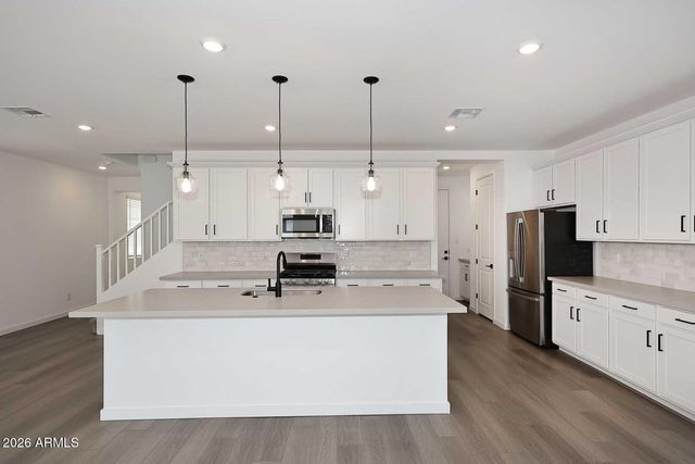 2442 W ROWEL Road, Phoenix, AZ 85085