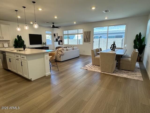 2442 W ROWEL Road, Phoenix, AZ 85085