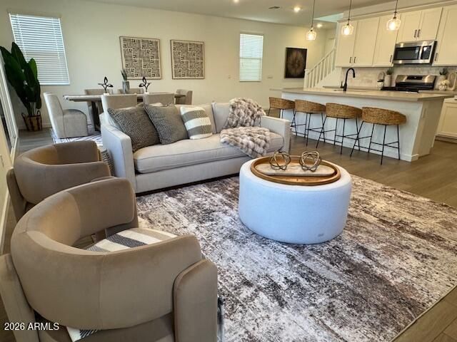 2442 W ROWEL Road, Phoenix, AZ 85085