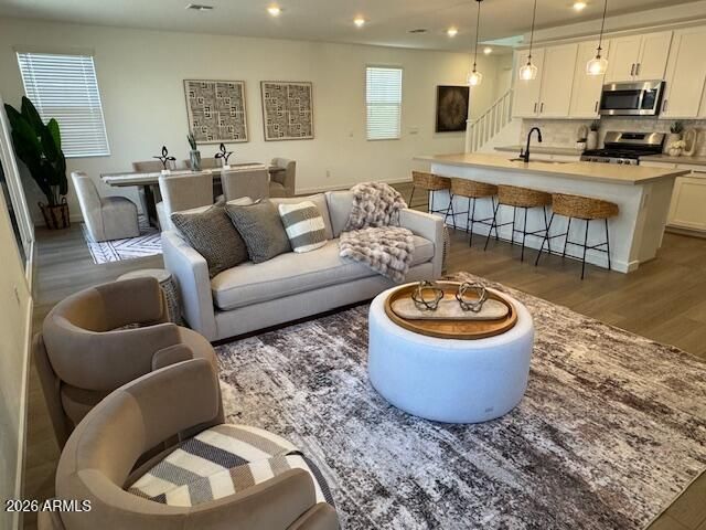 2442 W ROWEL Road, Phoenix, AZ 85085