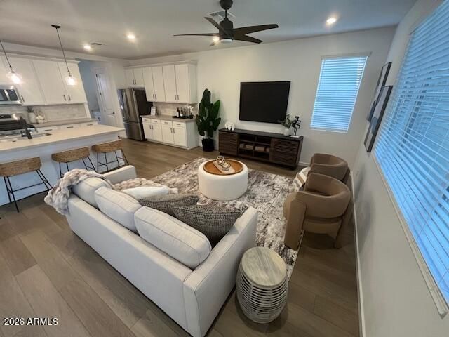 2442 W ROWEL Road, Phoenix, AZ 85085