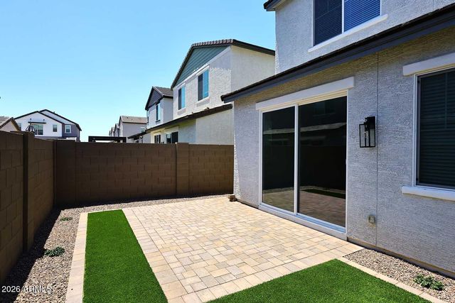 2442 W ROWEL Road, Phoenix, AZ 85085