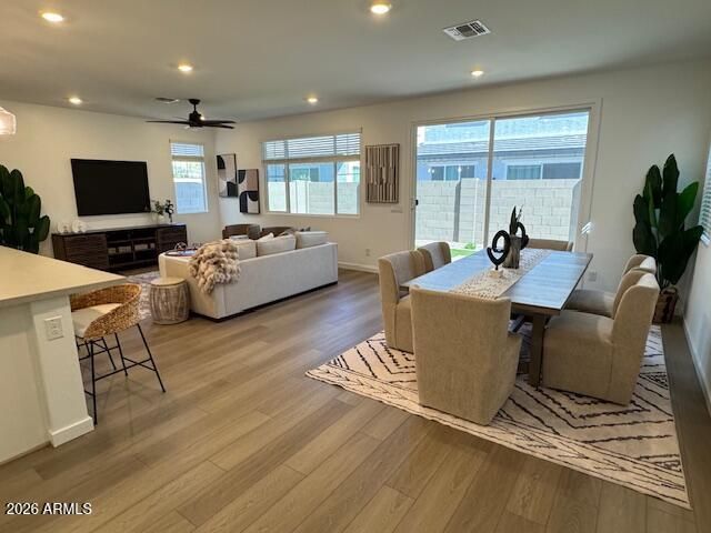 2442 W ROWEL Road, Phoenix, AZ 85085