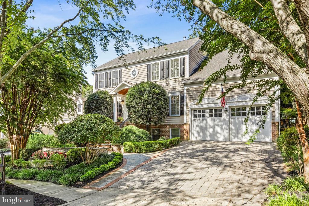1263 DARTMOUTH CT, Alexandria, VA 22314