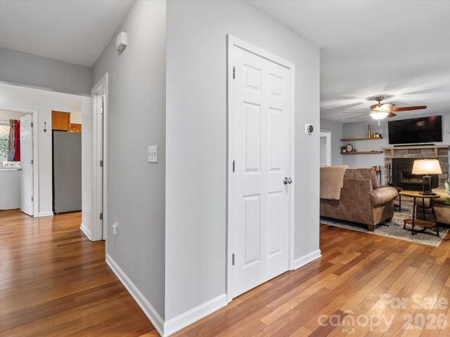 26 Morrow Drive, Fairview, NC 28730