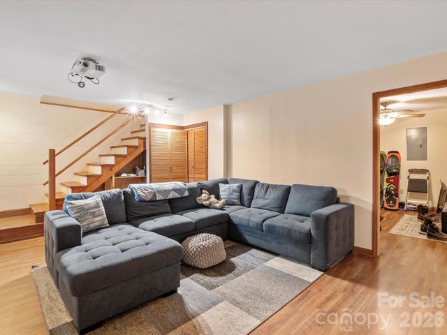 26 Morrow Drive, Fairview, NC 28730